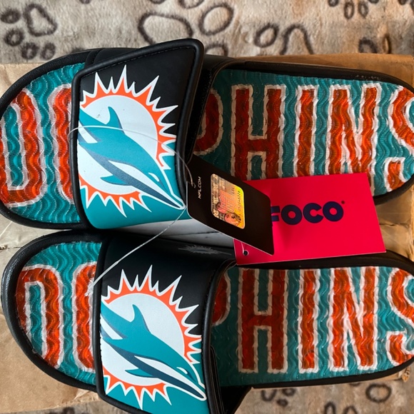 Men’s Miami Dolphins Slides - New with tags - Picture 2 of 3